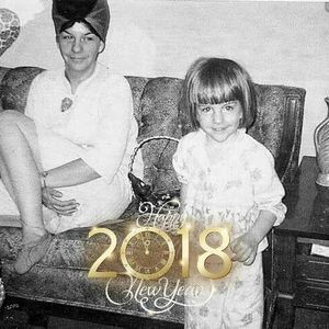 Meet your Posher, Holly